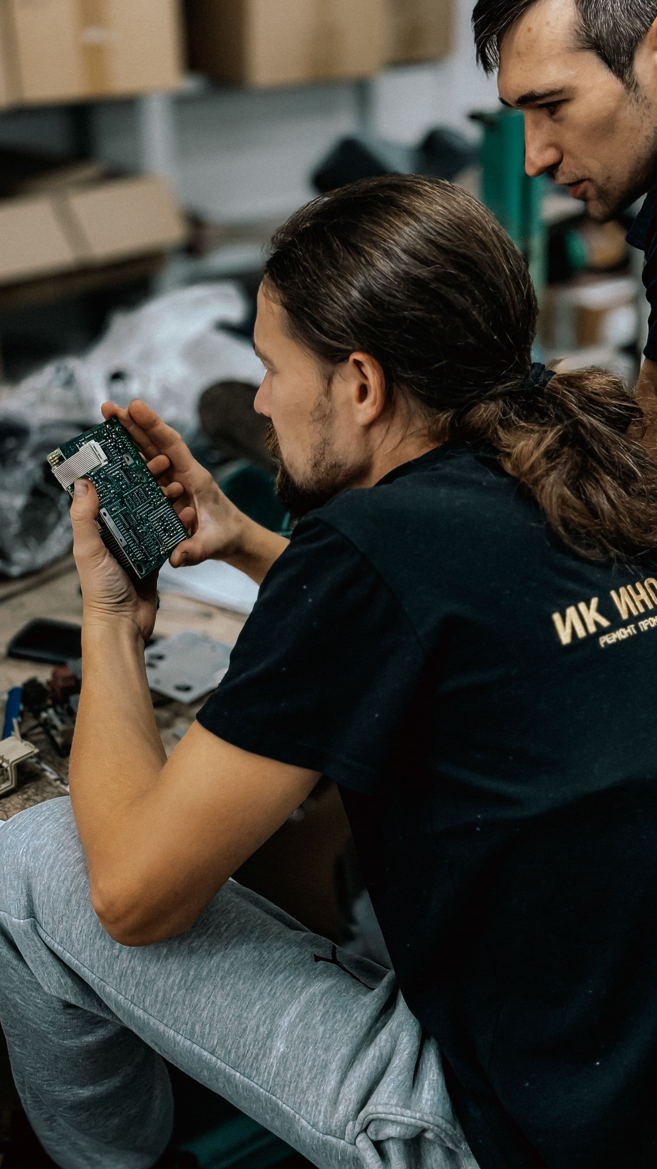 Accelerating Root Cause Analysis with End-to-End Product Traceability 