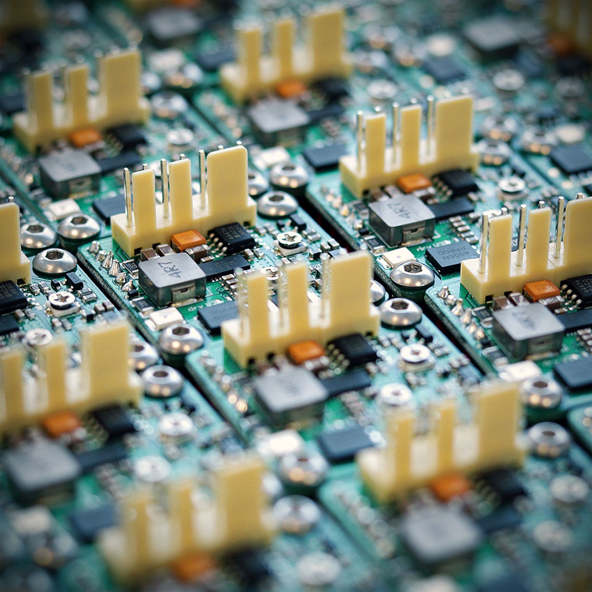 Eliminating BOM Version Confusion with a Centralized Product Lifecycle Platform