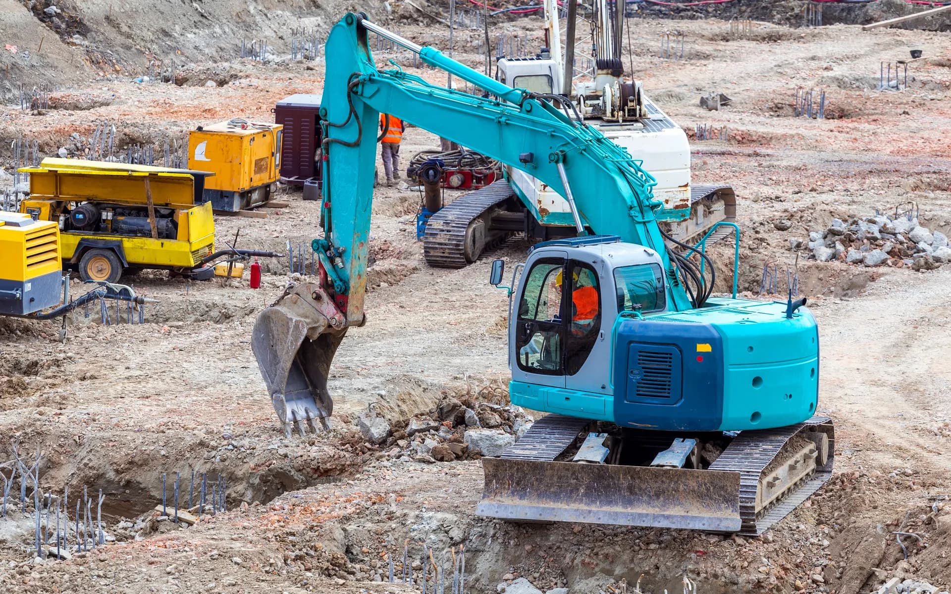 Construction and Heavy Equipment Tracking