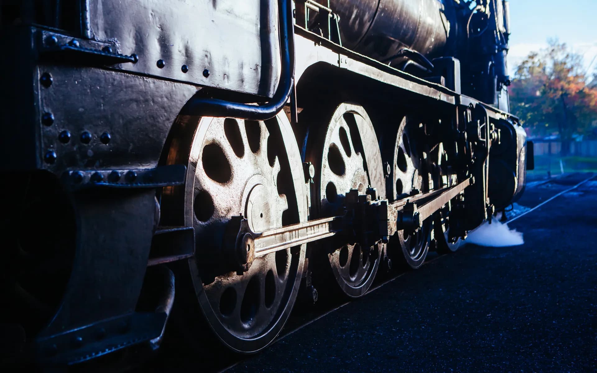 Locomotive and Rolling Stock Tracking