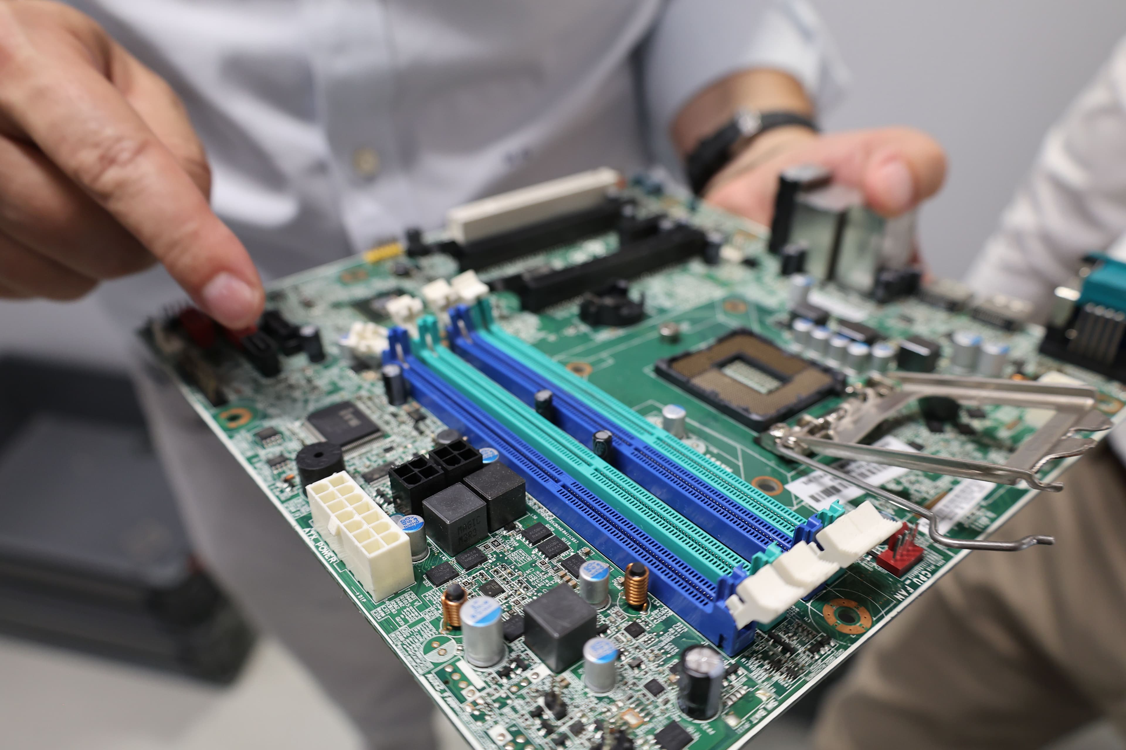 Motherboard Inspection