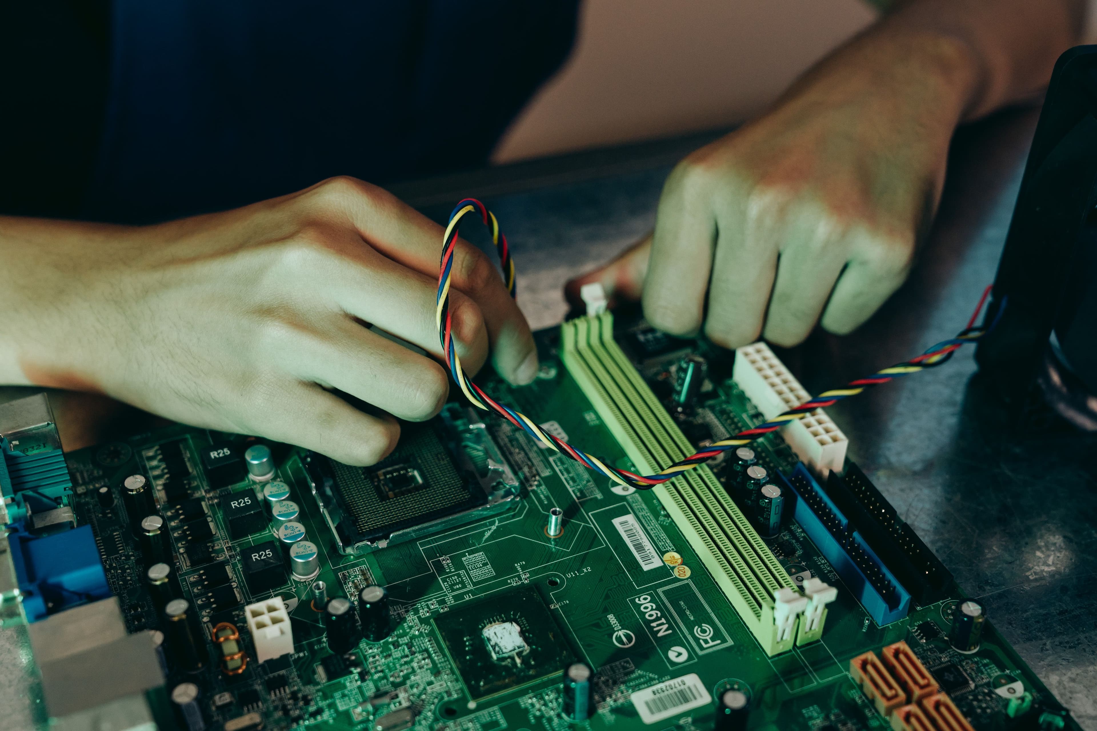 Eliminating Hardware Product Information Silos with S3Suite