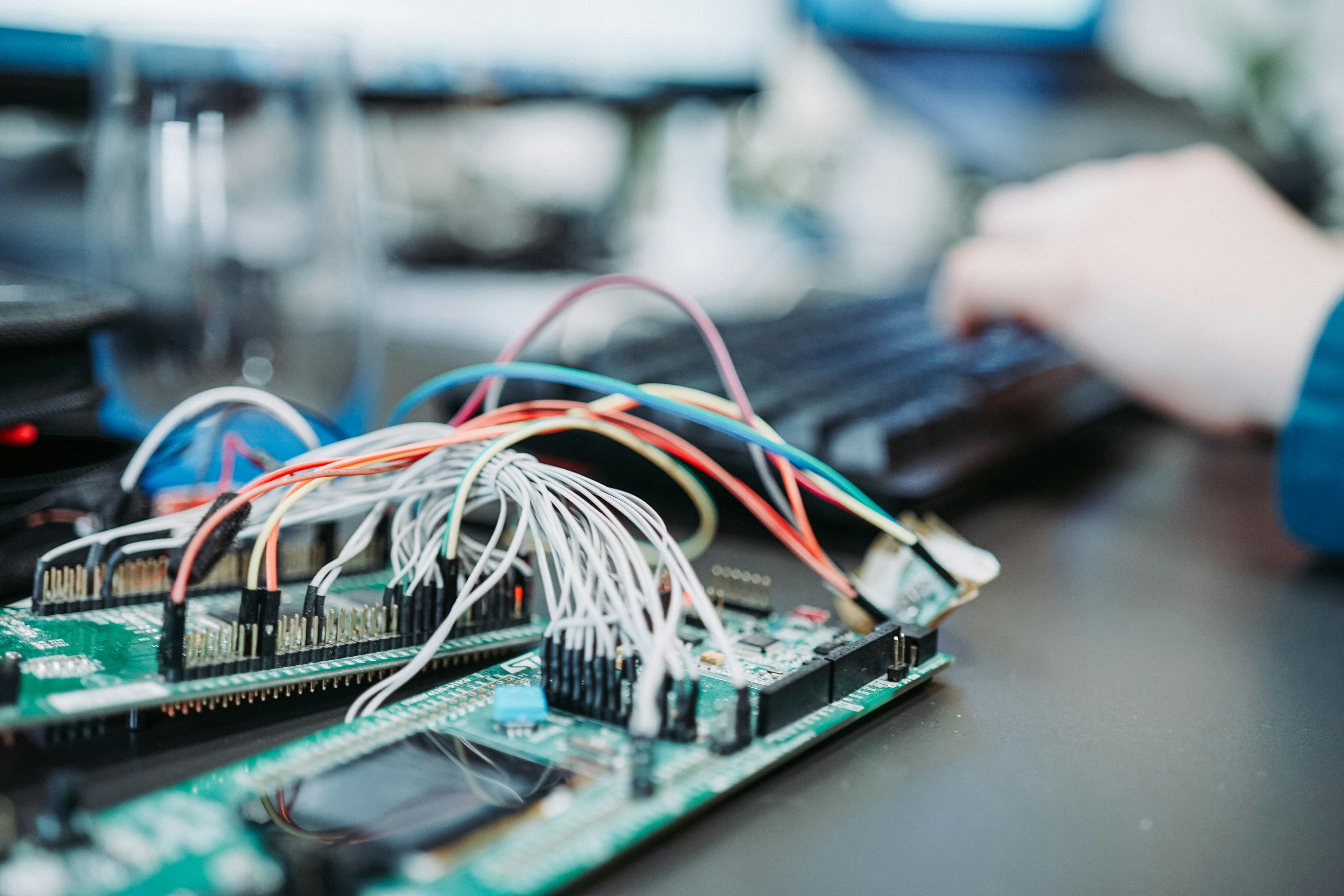 Preventing Manufacturing Errors Caused by Uncontrolled Engineering Changes