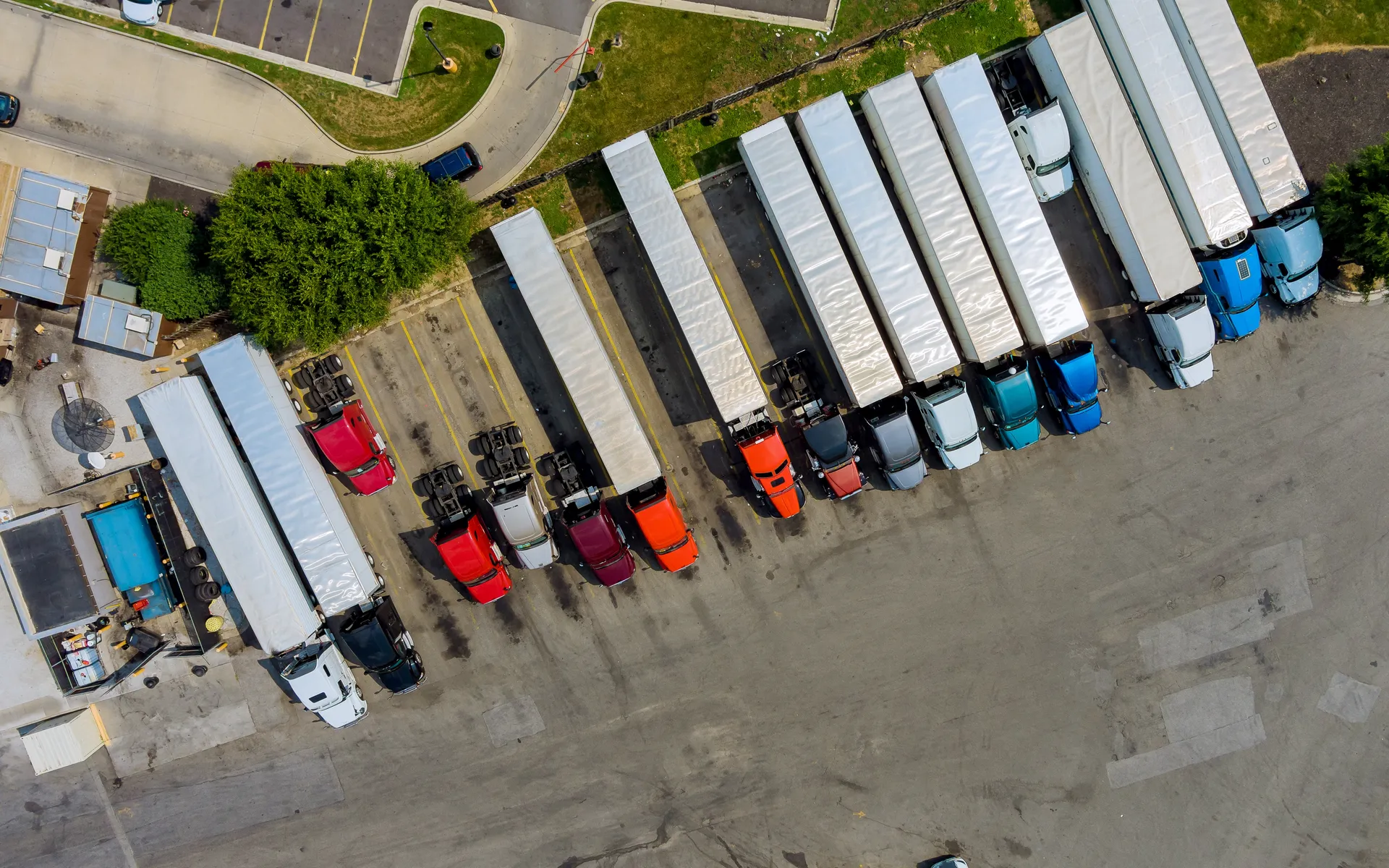 Real-Time Fleet Tracking and Monitoring | RNDSquare | RND Square